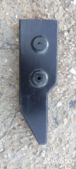 Кронштейн подножки MB 9416110714