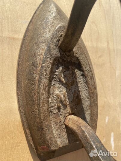 Утюг чугунный старинный