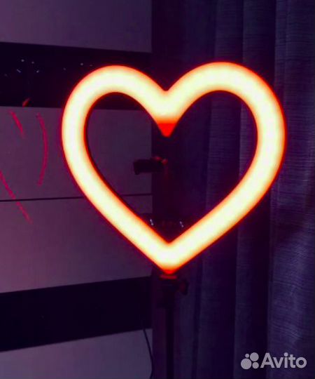 Кольцевая лампа Сердце 50 см RGB