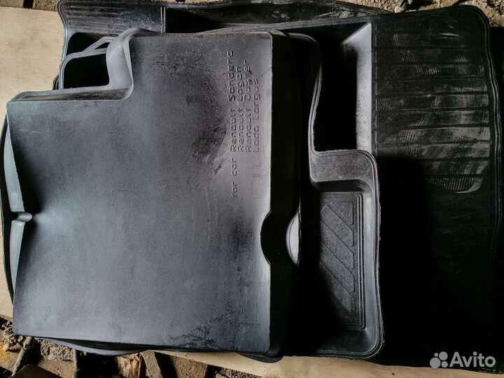 Автомобильные коврики largus