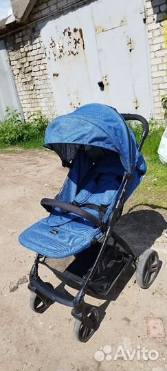 Детская прогулочная коляска