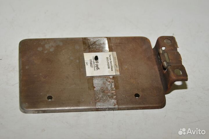 Лючок бензобака ваз2103/06 2103.5413010