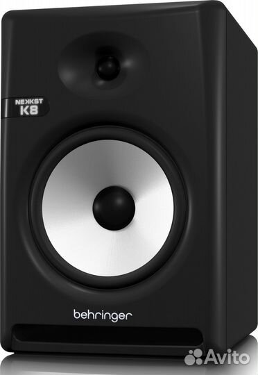 Студийный монитор Behringer K8