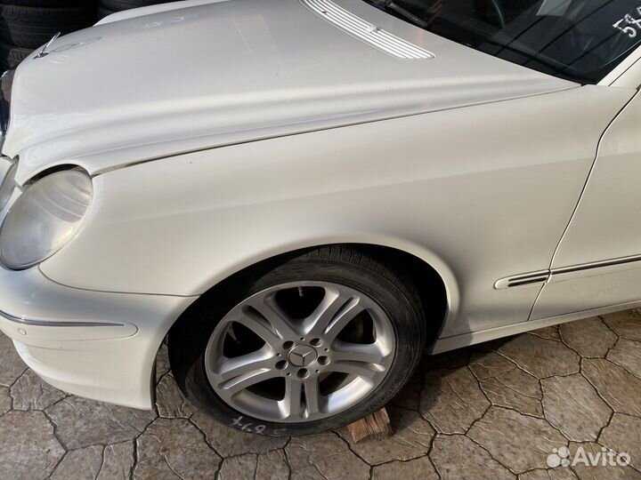 Крыло переднее левое Mercedes E-Class W211