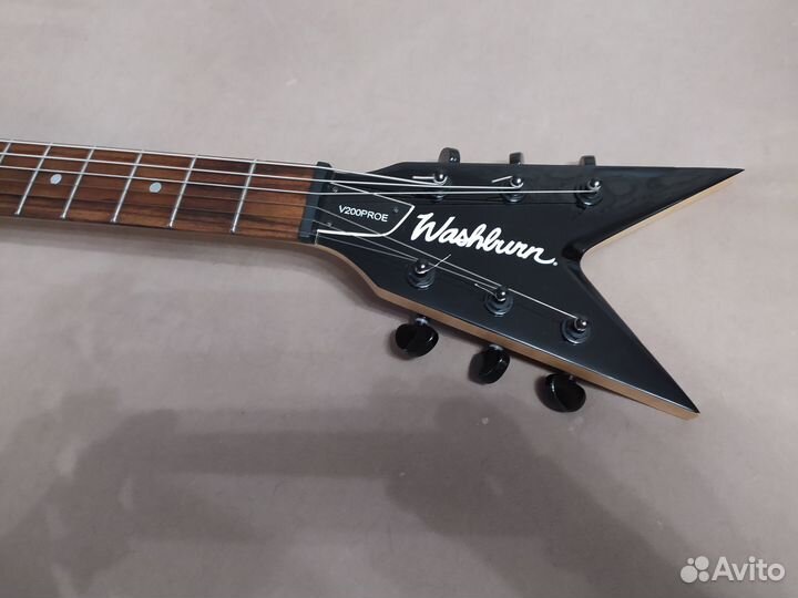 Washburn V200PRO с EMG flying V Электрогитара