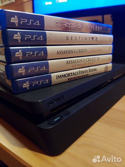 Sony playstation 4 slim 1tb + 3 игры