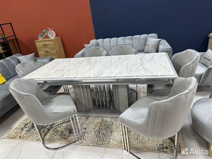 Кухонный стол