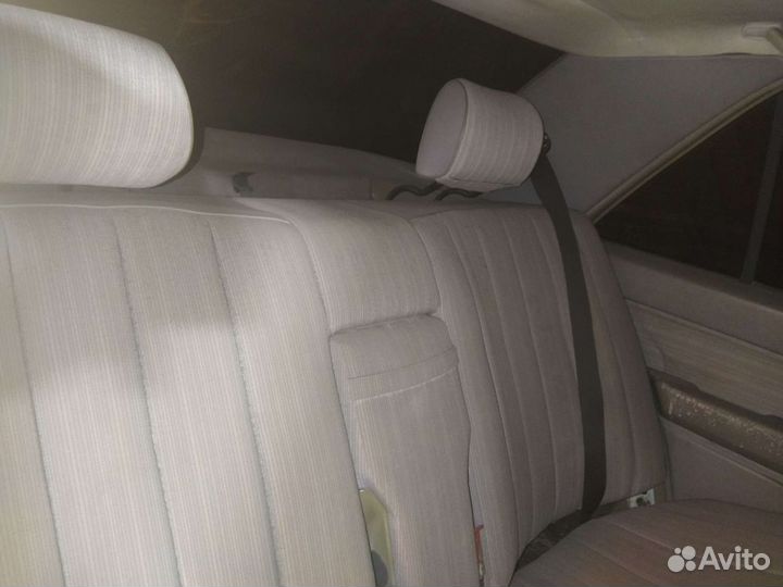 Mercedes-Benz W124, 1988