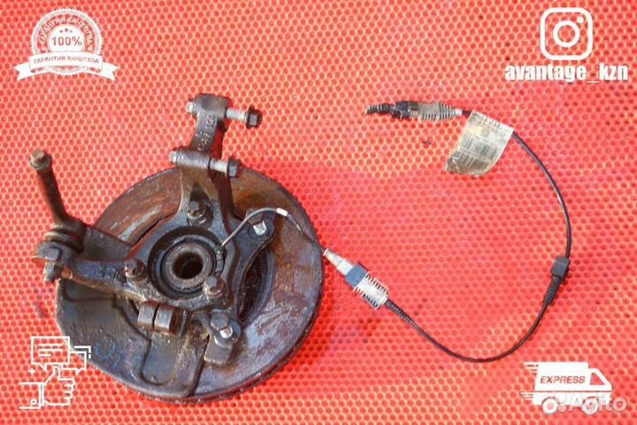 Кулак в сборе передний левый Opel Astra H хэтчбек