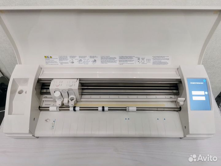 Плоттер silhouette cameo 3