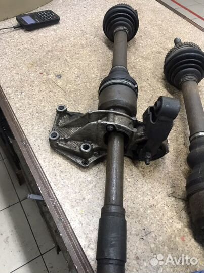 Полуось. Привод. правый Пежо 206. 1.6. АКПП