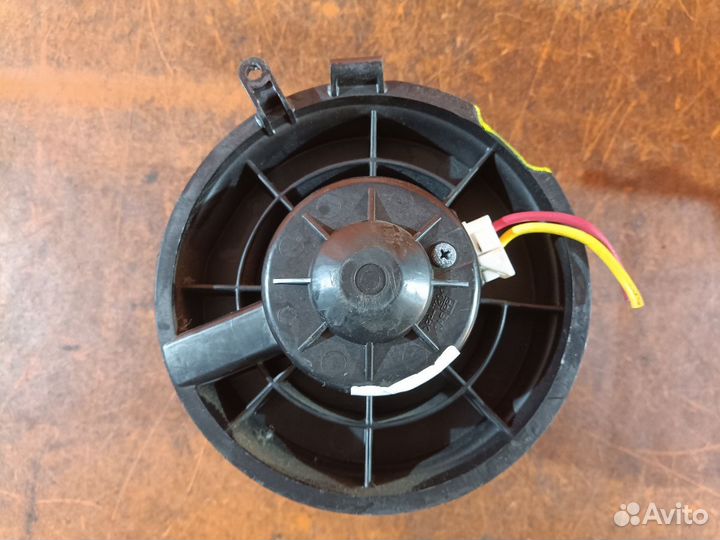 Мотор печки Nissan X-trail T31