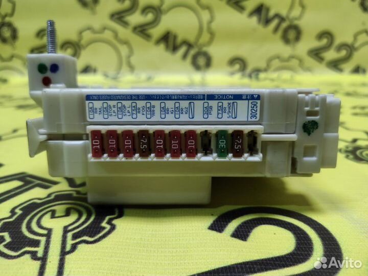 Блок предохранителей задний Lexus Gs350 GRS191