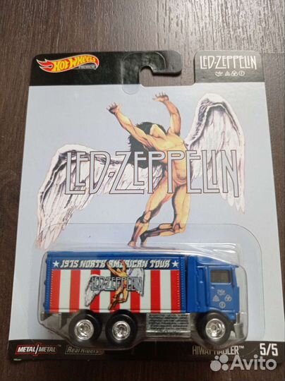 Hot Wheels Premium 1/64 (5)