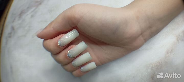 Наращивание ногтей