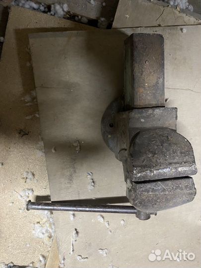 Тиски слесарные СССР