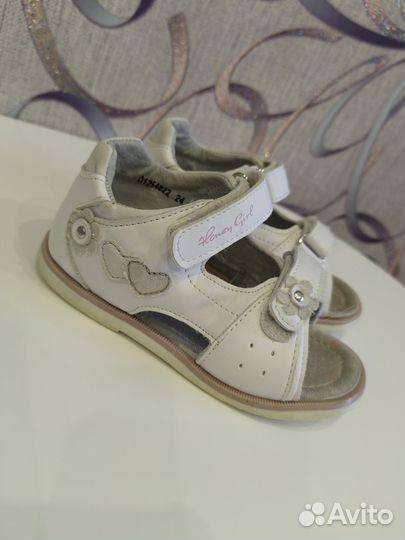 Сандалии для девочки