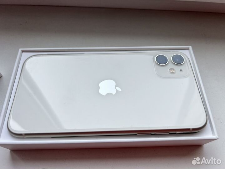 iPhone 11, 128 ГБ
