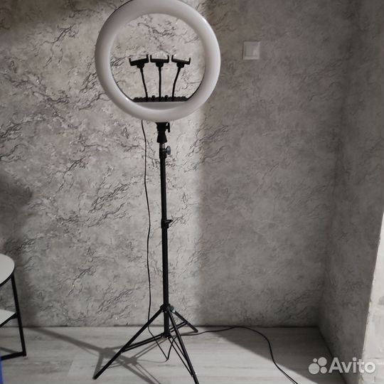 Кольцевая светодиодная лампа RL-18