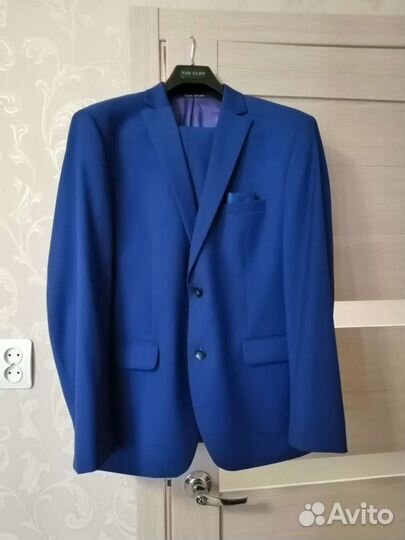 Костюм свадебный