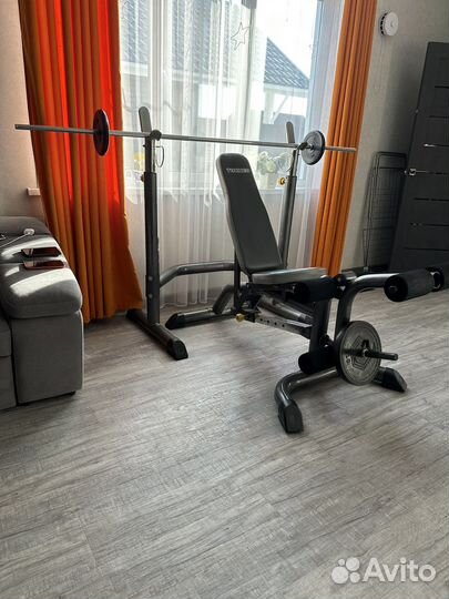 Скамья для жима лежа со штангой