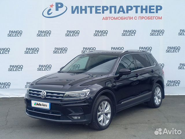 Volkswagen Tiguan 2.0 AMT, 2018, 111 419 км с пробегом, цена 2571000 руб.