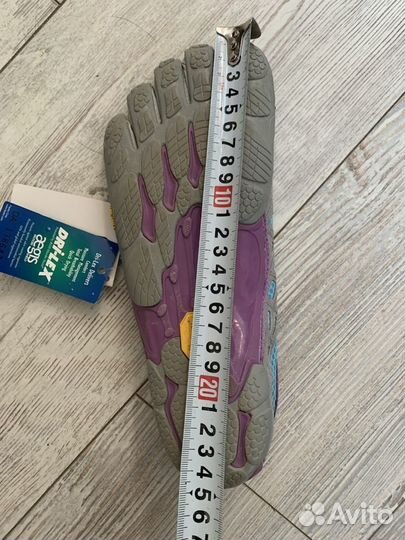 Vibram fivefingers 39