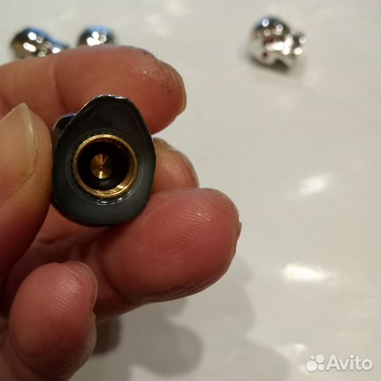 Колпачки на ниппель.Комплект 4 шт