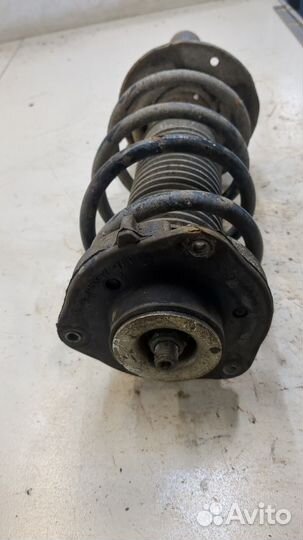 Амортизатор подвески левый передний Volkswagen Golf 6