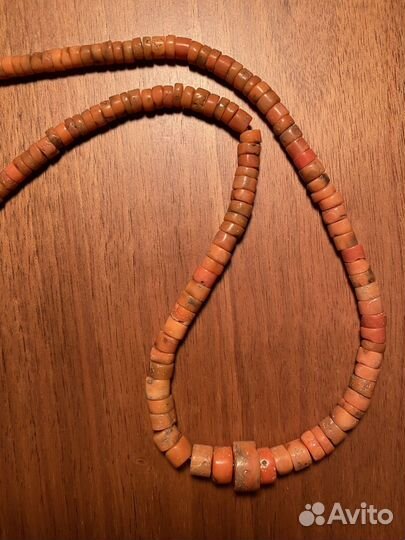 Бусы коралл