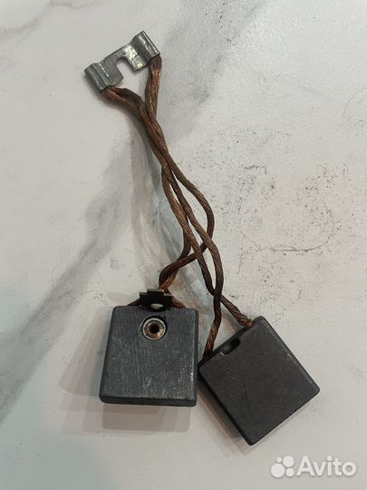 Щетка медная графитовая е71 10х32х32