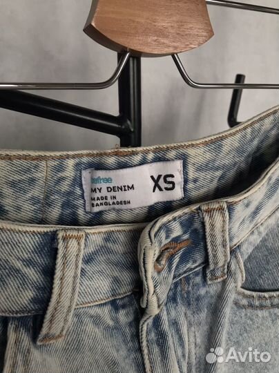 Джинсы mom fit