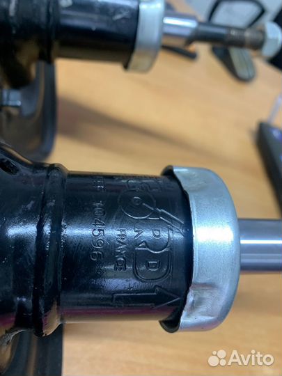 Амортизатор передний левый/правый peugeot 207 2006