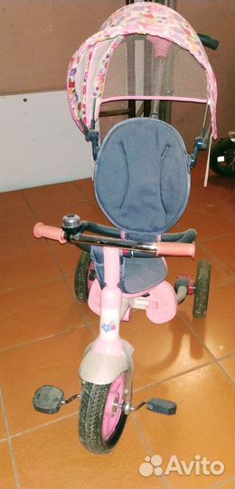 Детский велосипед с ручкой