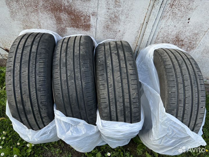 Pirelli P8FS 235/55 R19 105