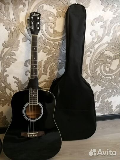 Акустическая гитара