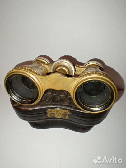 Антикварный театральный бинокль Cheavalier Paris