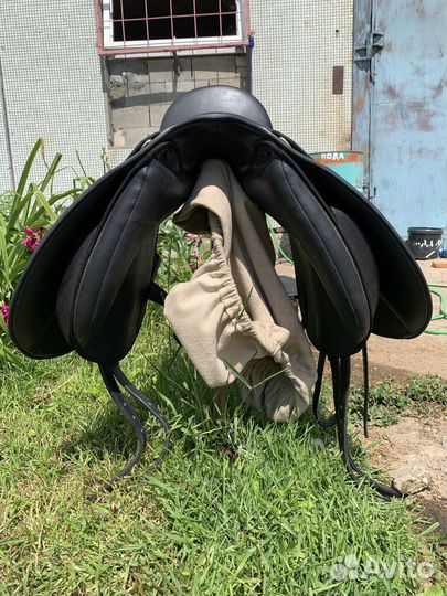 Выездковое седло HKM zeus