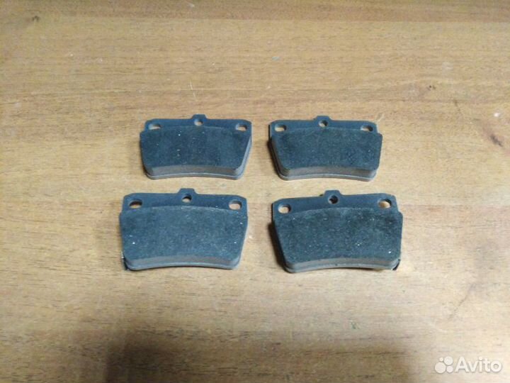 Колодки дисковые задние Toyota Rav4 2000 - 2005