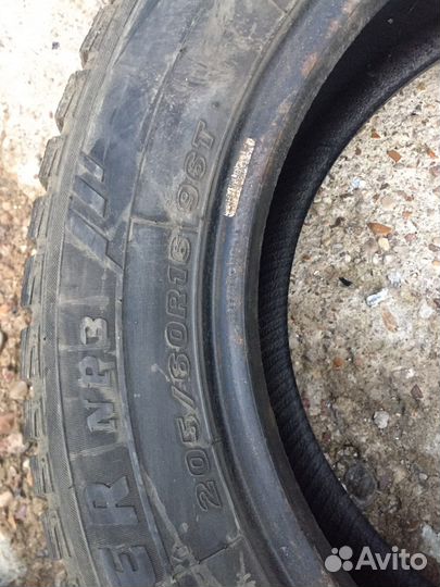 Maxxis ArcticTrekker NP3 205/60 R16