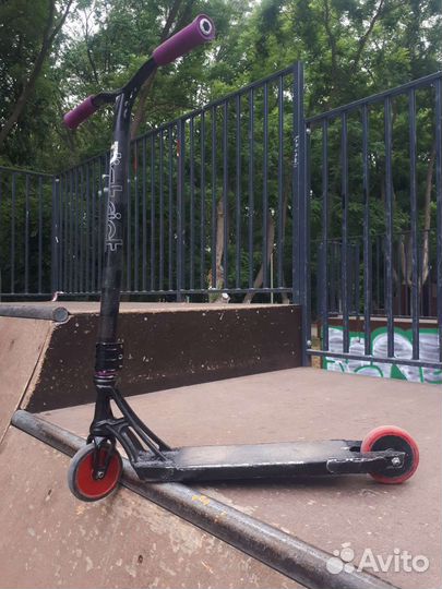 Самокат трюкавой (кастом парк )