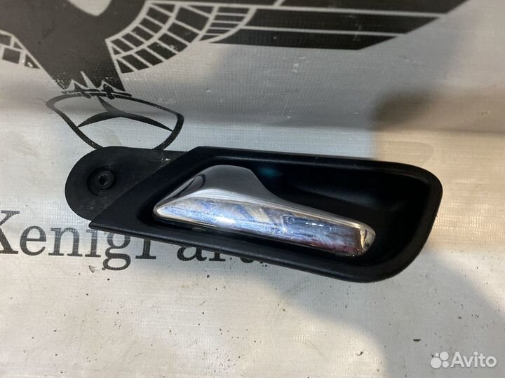 Ручка двери внутренняя левая Mercedes W208