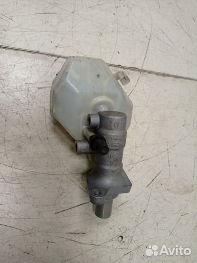 Цилиндр тормозной главный Volvo S80 2006