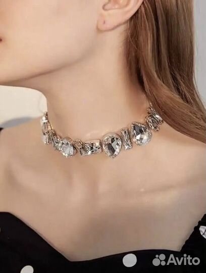 Колье чокер на шею