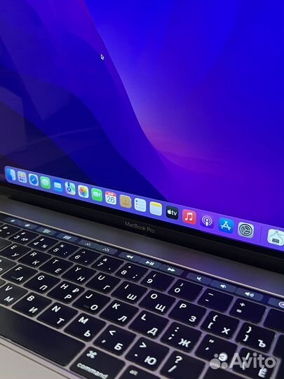 MacBook Pro 15 (2016), 256 гб, 4 ядерный Intel Cor