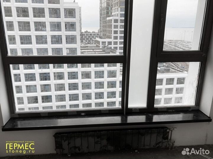 Чёрные подоконники из искусственного камня m2