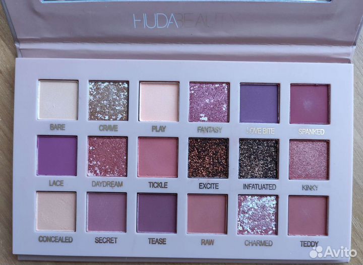 Huda Beauty тени