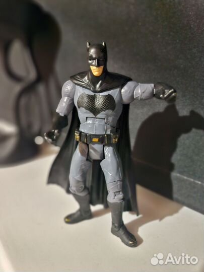 Фигурка бэтмэн 16 см