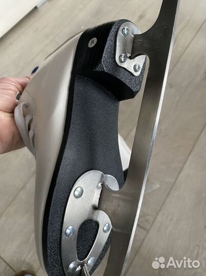 Коньки фигурные nikole