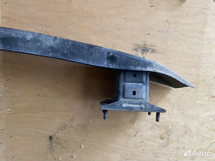 Усилитель заднего бампера Mercedes w204 AMG дорест